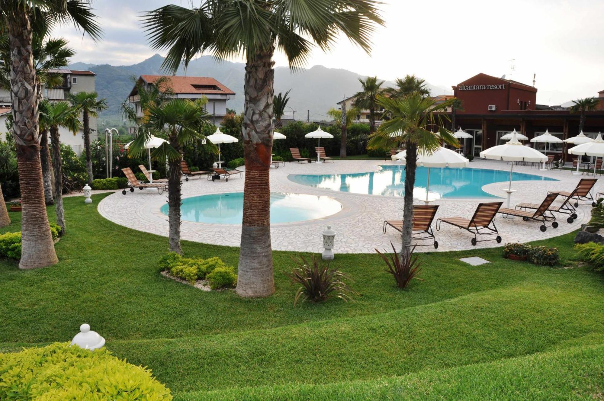 Alcantara Resort Di Charme Adults Only Gaggi Kültér fotó