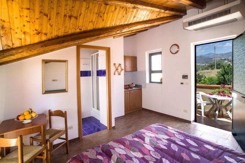 Alcantara Resort Di Charme Adults Only Gaggi Kültér fotó